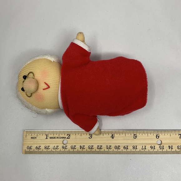 4 pc vintage Christmas holiday decorations, Santa, Mrs. Claus, and Candy Cane - Picture 6 of 17